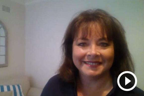 How to Apply BOOSTNBLEND™ Thinning Hair Solution